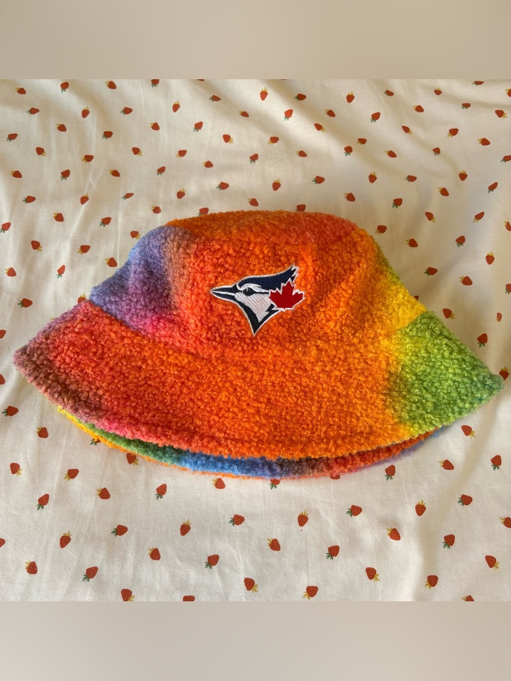 TORONTO BLUE JAYS CARIBBEAN CARNIVAL RAINBOW 🌈 SHERPA BUCKET HAT